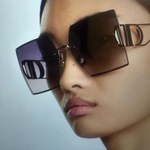 Christian Dior square Sunglasses in Current style - Picture 16 of 16